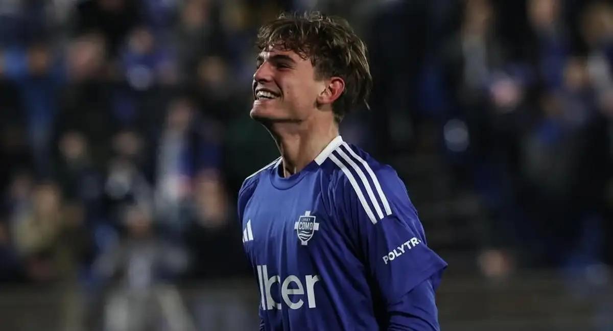 所以, 大家, 他在科莫的