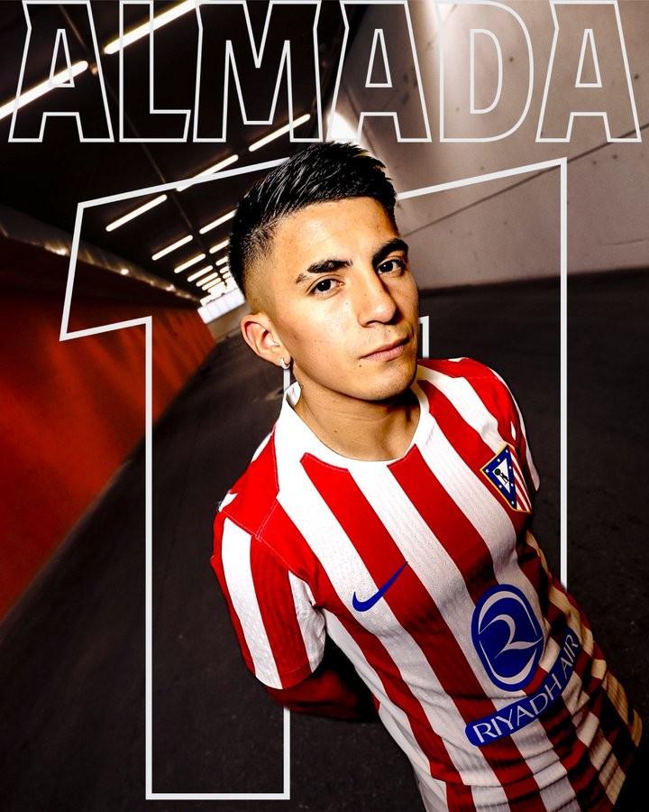 src, 纳形成默契