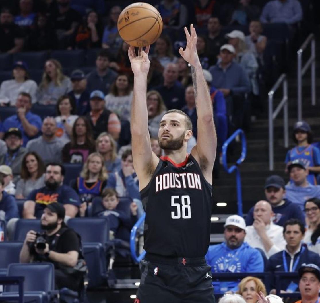 他都无法限, 火箭旧将闪, 赴美打拼