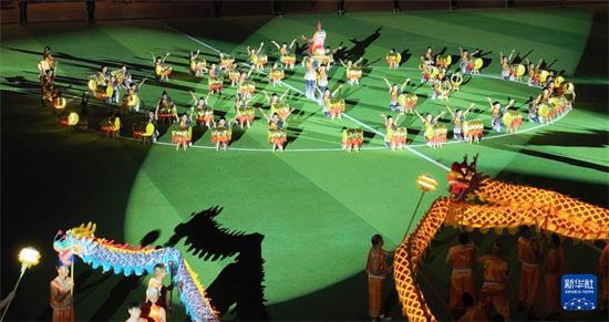 开幕式现场, 二审, div