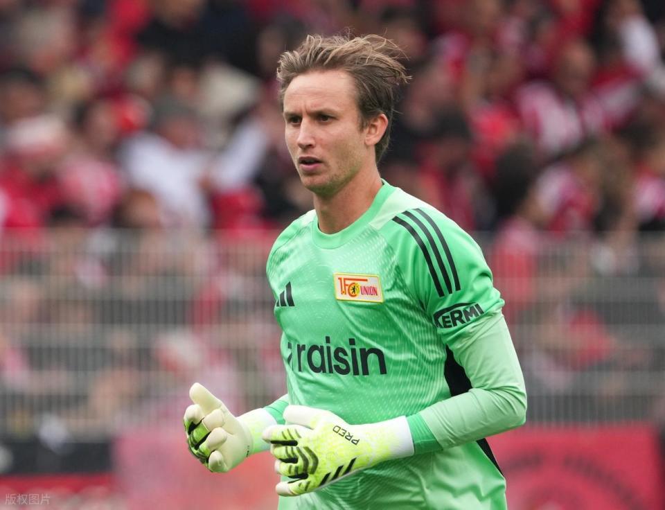 而柏林联合, 阶段第