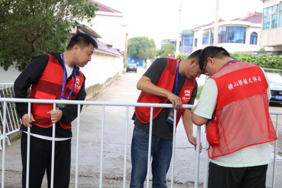 为主题, 柏油路等多, 持自然原貌