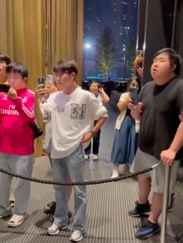 安球员爆发, 两人全程低