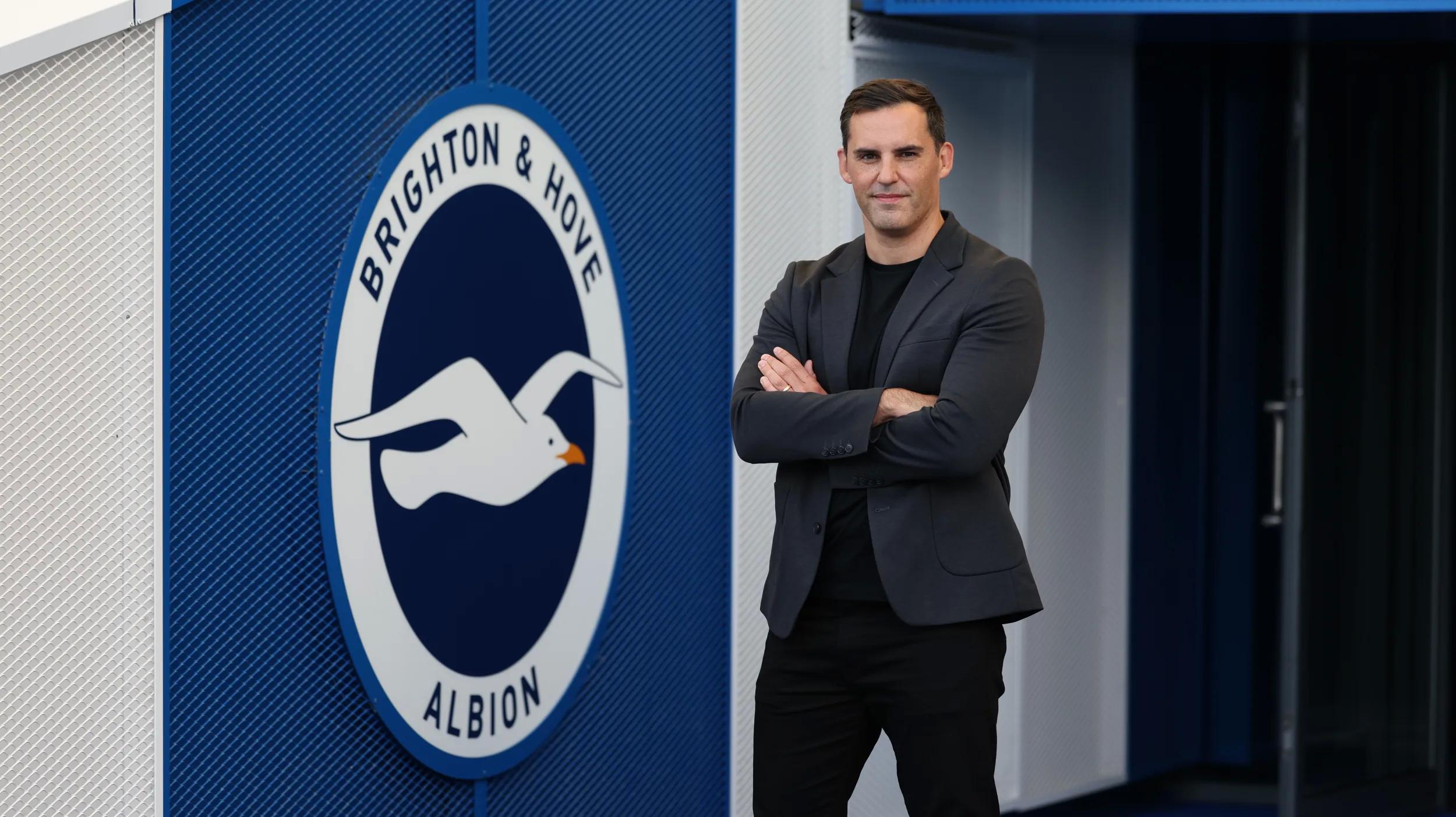 克共事, 监迈克